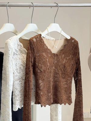 Women's Velvet-Lined Lace V-Neck Long Sleeve Top - Slimming and Flattering for Fall/Winter
