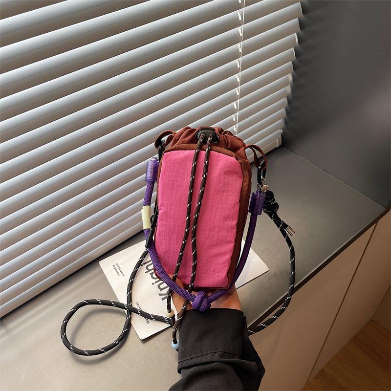 Single-shoulder Crossbody Bag with Contrasting Straps for Water Bottle and Umbrella, Fashionable Dopamine Mobile Phone Bag