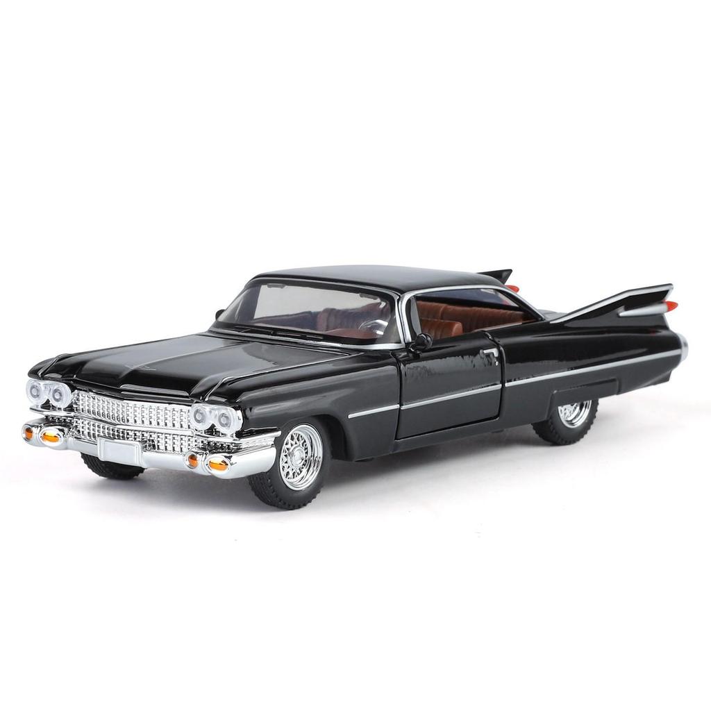 Boxed 1:32 Retro Cadillac Rocket Alloy Car Model with Sound & Light, Pull-back Toy Ornament.