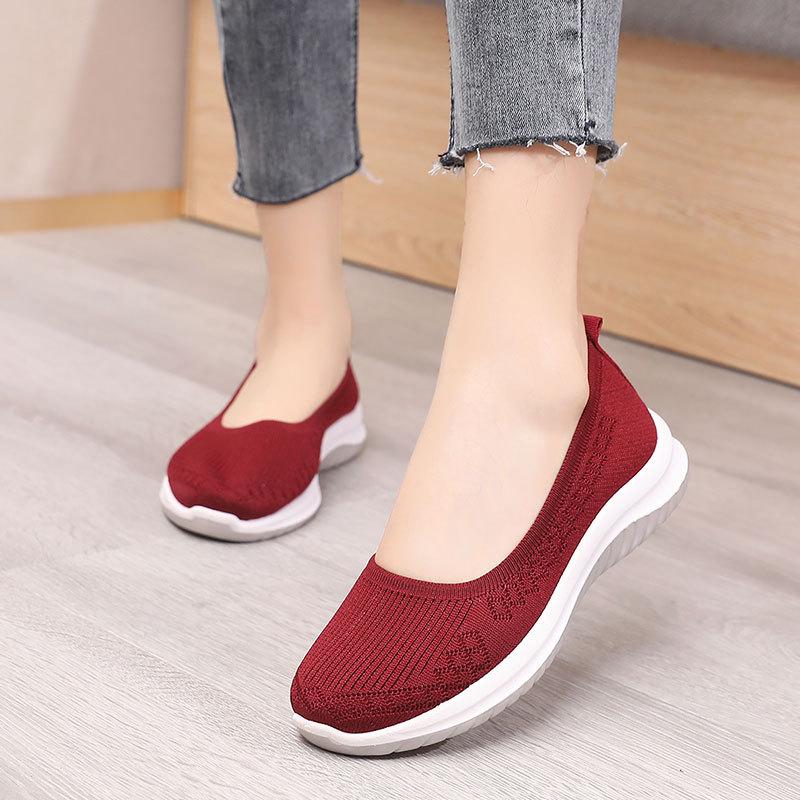 Shallow mouth mother shoes women's new one-pedal flat shoes medium and old non-slip soft-soled walking shoes single shoes