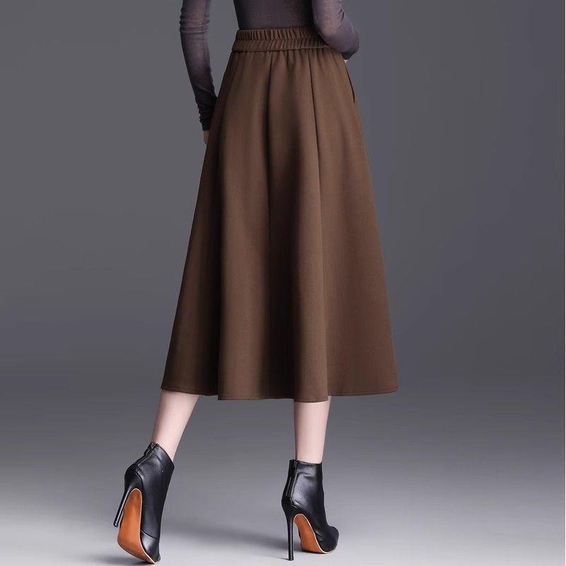 Autumn/Winter High-Waist A-Line Wool Skirt for Middle-Aged Women - Slimming Wide-Hem Pleated Skirt