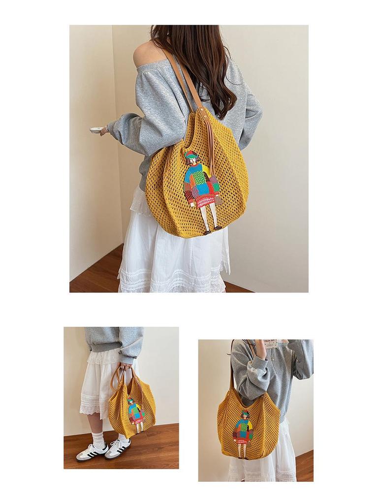 Damen geflochtene Stroh-Schultertasche - Nischenmarkt, Lässiger Stil, Hohlmuster für Urlaub oder Pendeln