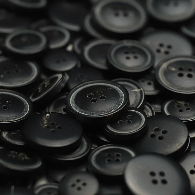

Real Horn Four-Eye Buttons High-Texture Clothing Accessories Men S And Women S Clothes Accessories Coat Coat Suit Decorative Buttons 1 #[15mm real horn matte black]