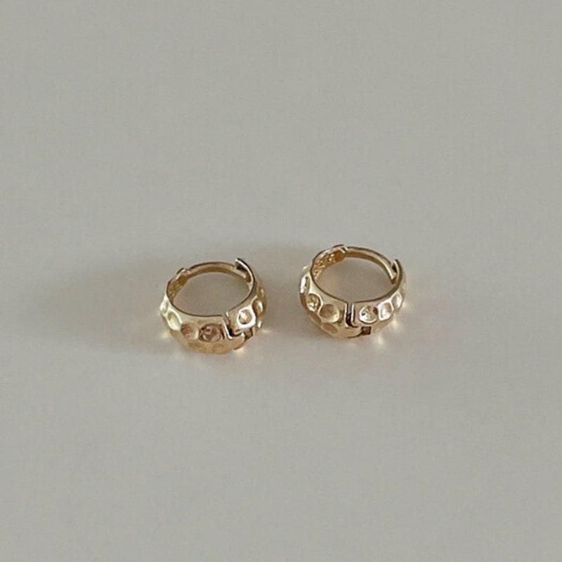 BettyU 14k Gold Hammered Edge One-touch Earrings