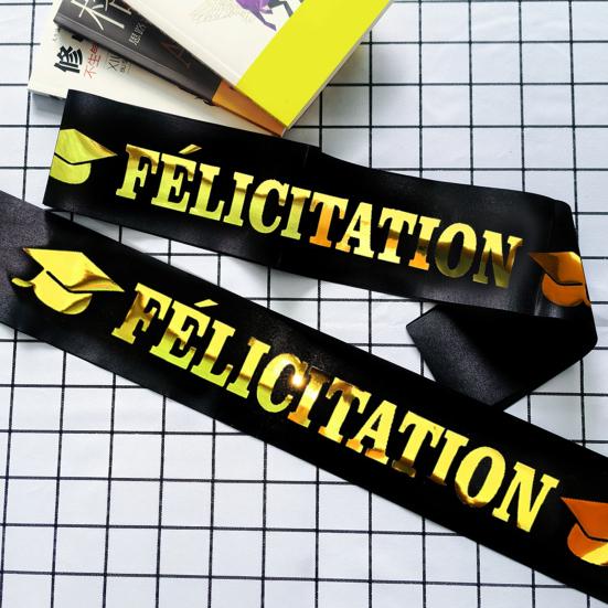 Unisex matná maturitní čepice pro dospělé s šerpou Gratulace Maturitní saténová šerpa Sada pro ceremonii Střední škola Vysoká škola Maturitní párty Potřeby