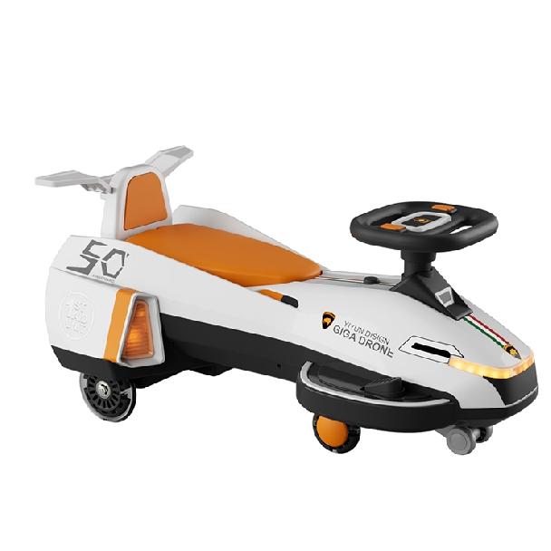 

Увеличенный и утолщенный фюзеляж детской рулежной машинки в форме самолета и детский твист