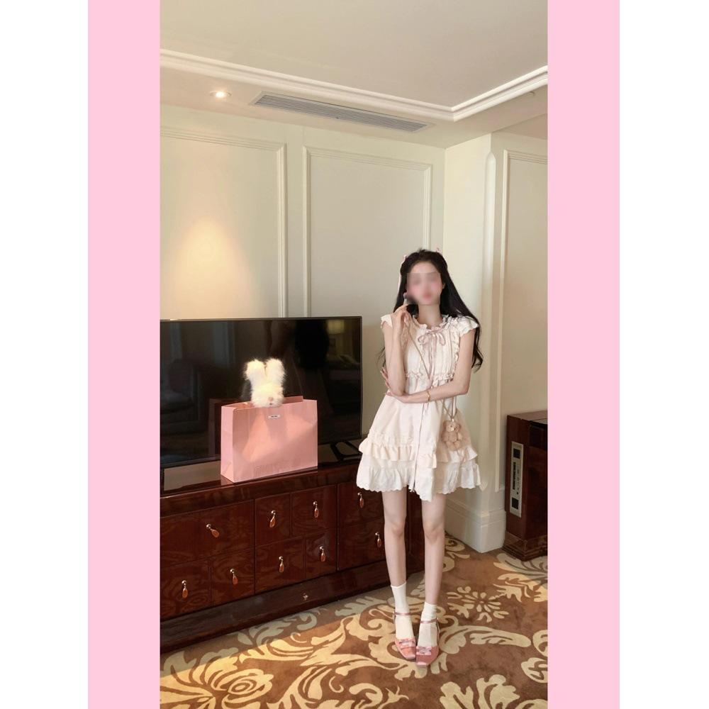 Cute and sweet little fly sleeve cake skirt dress female summer small man loose slimming A-line ruffled skirt