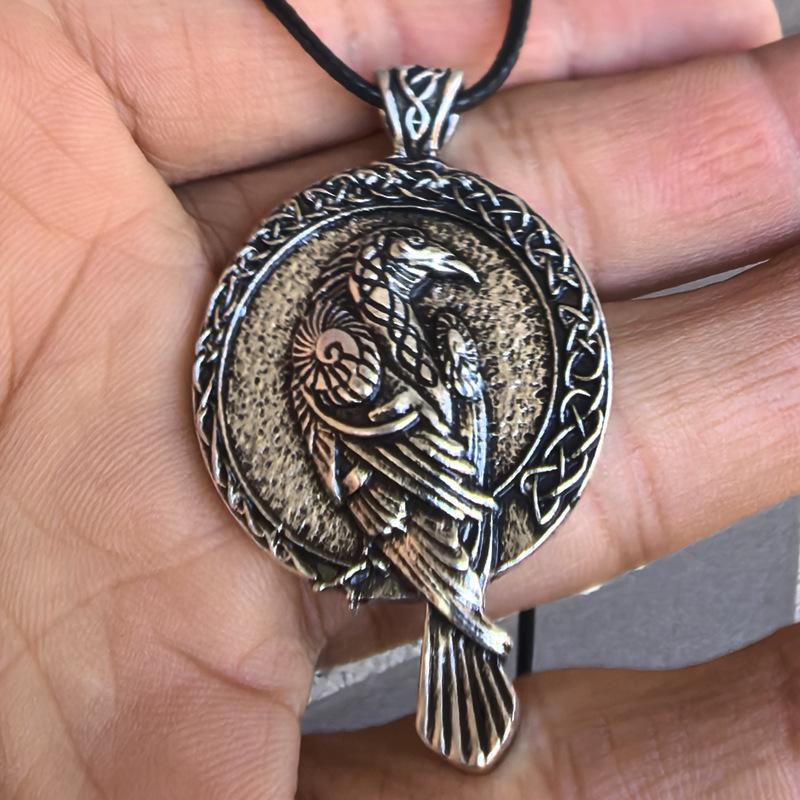 Nordic Charm Necklace Viking Crow Pendant Black Bird Celtic Crow Necklace Men's Popular Ornament