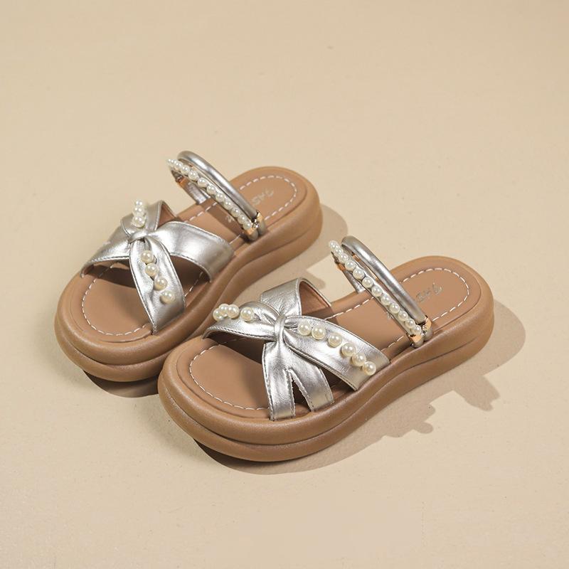 New Slippers Female Summer Fairy Wind Wear Fashion Internet Celebrity Pearl Thick Bottom Casual Two Wear Beach Cool Slippers