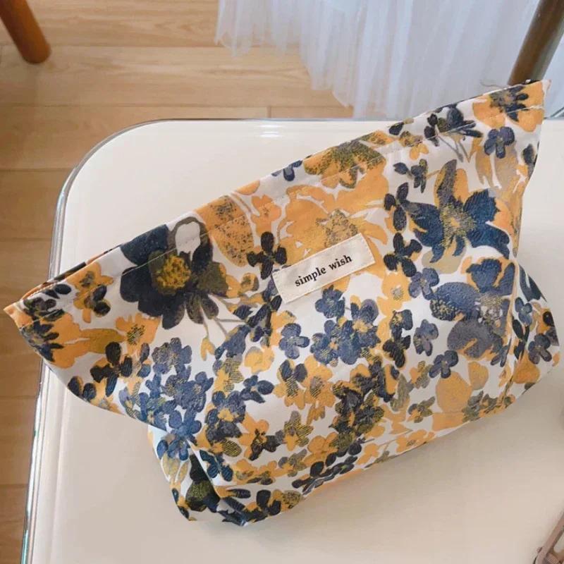 Cotton Ladies Travel Storage Lipstick Bag Retro Flower Women's Cosmetic Bags Cute Design Girls Pencil Case Makeup Bag Handbags