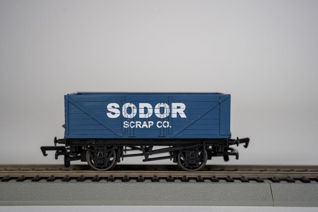 Bachman HO Gauge Thomas the Tank Engine Sodor Open Freight Car Blue Railway Model Freight Car 28-77003