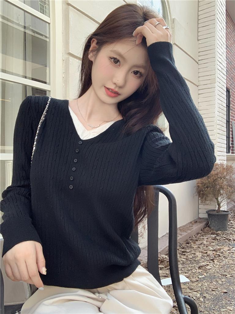 Fake Two Piece Knit Top Women Base Layer Autumn Winter Outer Wear Beige V Neck Sweater