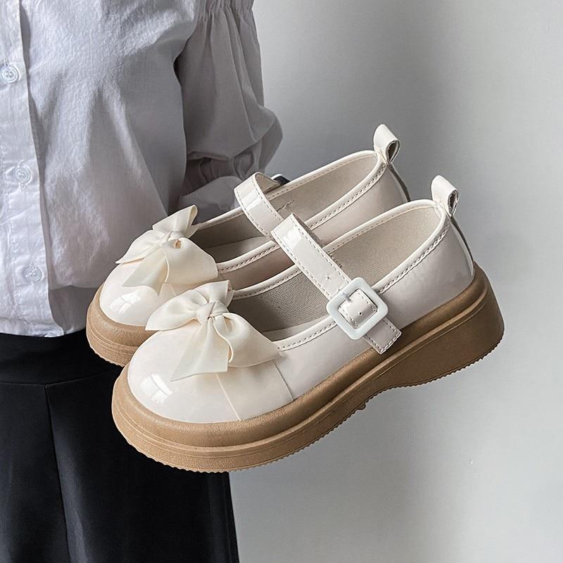 

Новые туфли в стиле Лолиты, женские туфли-оксфорды на квадратном среднем каблуке с пряжкой и ремешком, женские однотонные кожаные туфли Мэри Джейн с узлом-бабочкой, большие размеры 35 бежевый