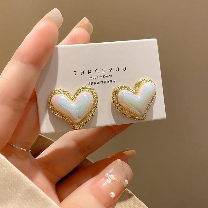 

Radiant Irregular Love Heart Metal Edg Stud Earring for Women Sweet Zircon Accessory Wholesale Wedding Christmas Girl Gift