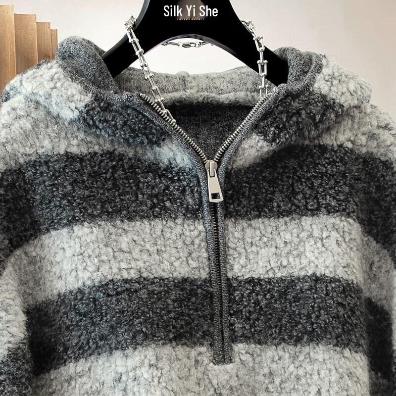 Si Baishe Damen Herbst Gestreifter Kapuzenpullover Locker Geschnitten
