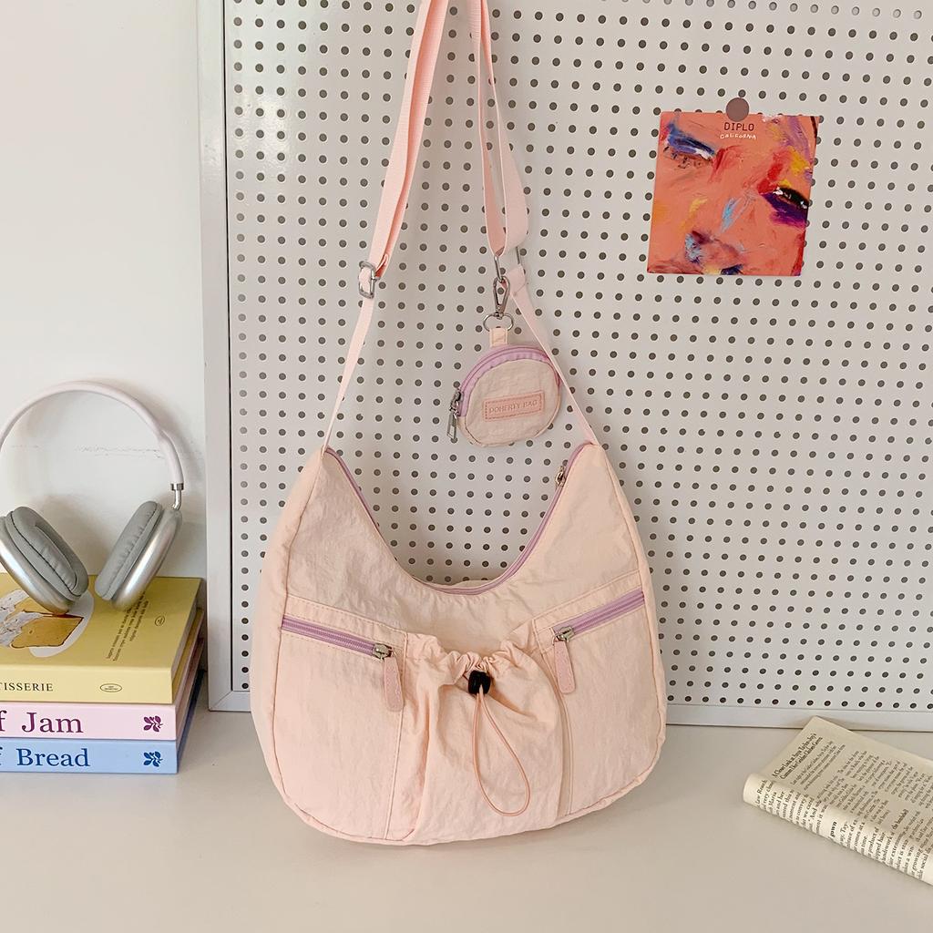 Personality trend casual fashion texture large capacity bag 2025 summer new women's personality shoulder messenger bag