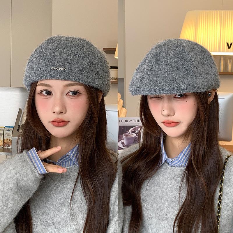 Wind beret anti-wear high-end fashion forward hat autumn and winter versatile face small knitted painter hat