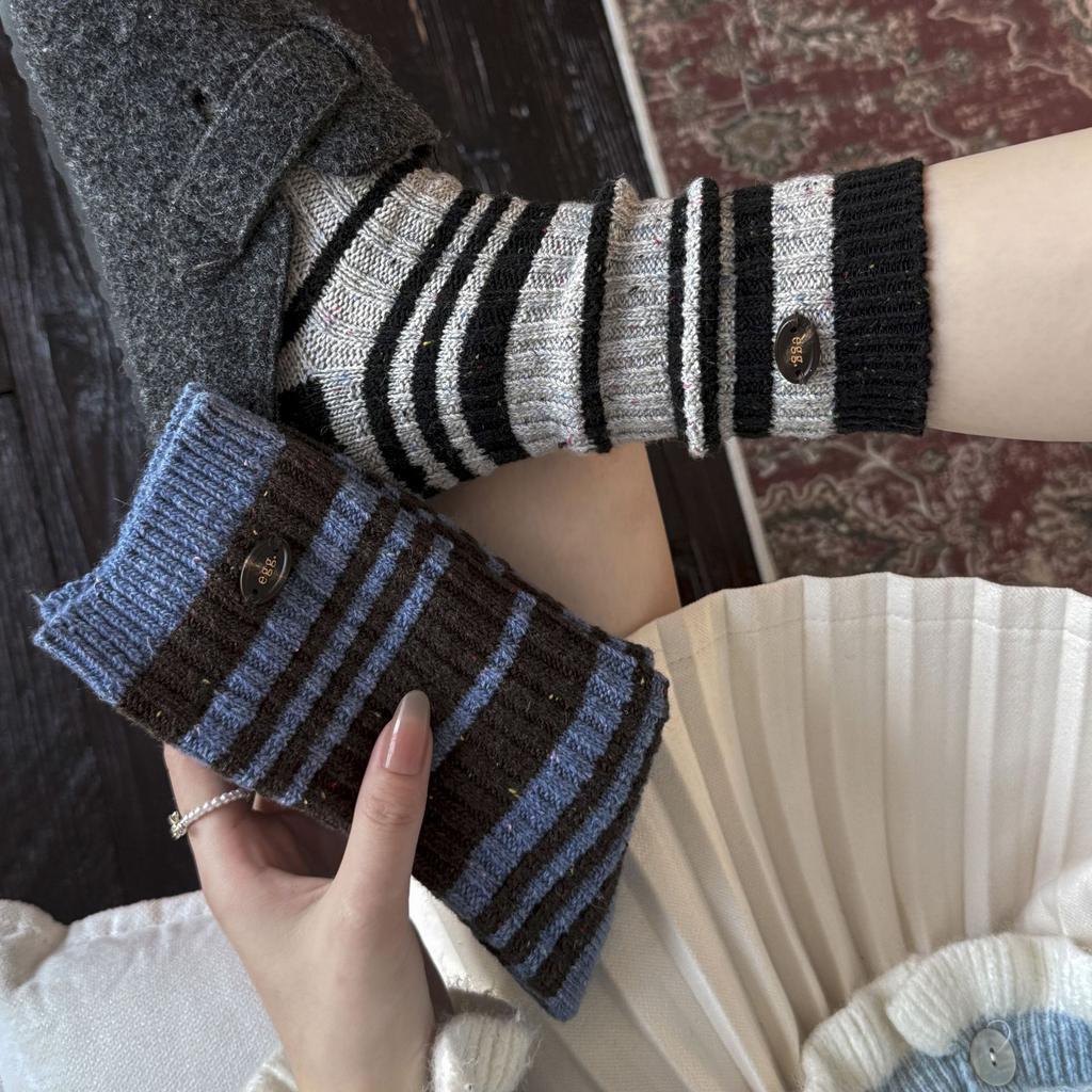 Women's Autumn and Winter Warm Trend Idea Yarn Matching Color Stripe Button Wool Mid Tube Socks