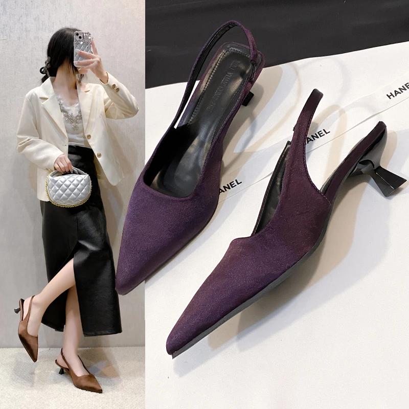 Fashion 2025 New Spring Summer Women Kitten Heels Pointed Toe Sandals Fashion Back Buckle Bling Silver Ladies Casual Med Heels Shoes