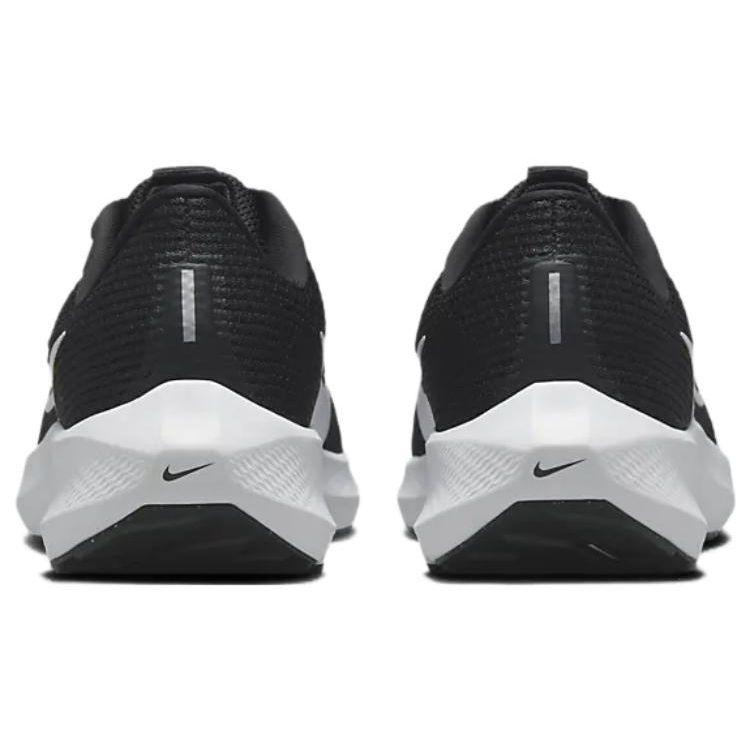 Nike Air Zoom Pegasus 40 Svart Hvit Dame Sneakers Jern-Grå DV3854-001