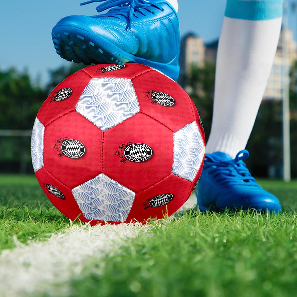 1 Stück FC Bayern München Fußballverein Fußball Fußball Größe 5 Hallenfußball Mode Bunt Hinterhofspiel - Großartig für Sportfans Geschenk