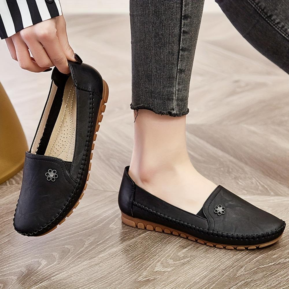 Ladies' Casual Shoes, Anti Slip Soft Soled Shallow Mouth Loafers, Spring and Summer Styles, Lightweight and Comfortable Flat Shoes for One Foot