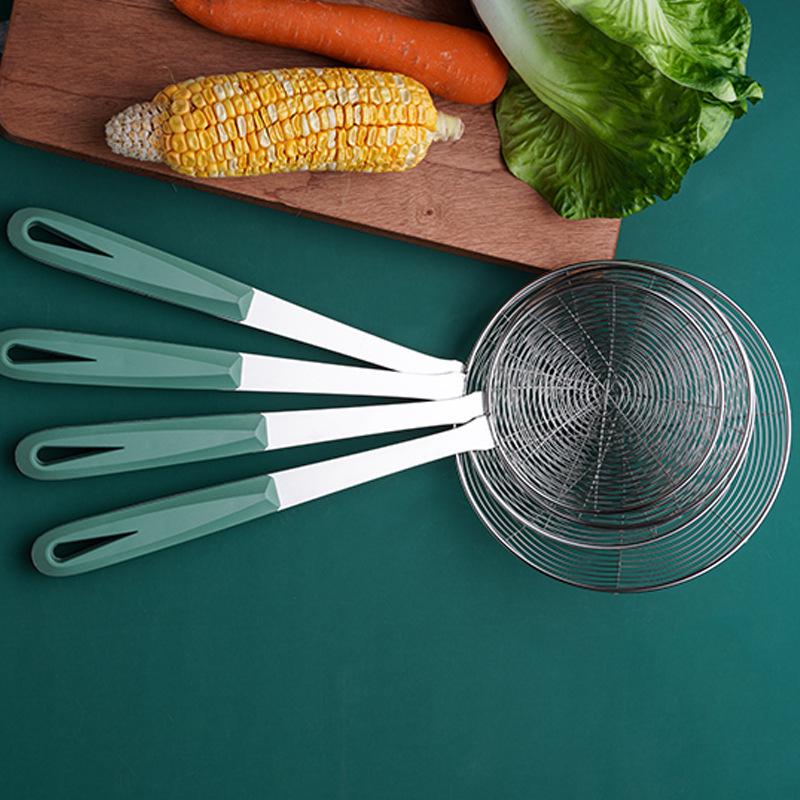 Nerezový síťový odkapávač na nudle a hranolky, domácí horkovzdušný hrnec na olej a vodu, děrovaná naběračka na pikantní horkovzdušný hrnec, kuchyňské náčiní