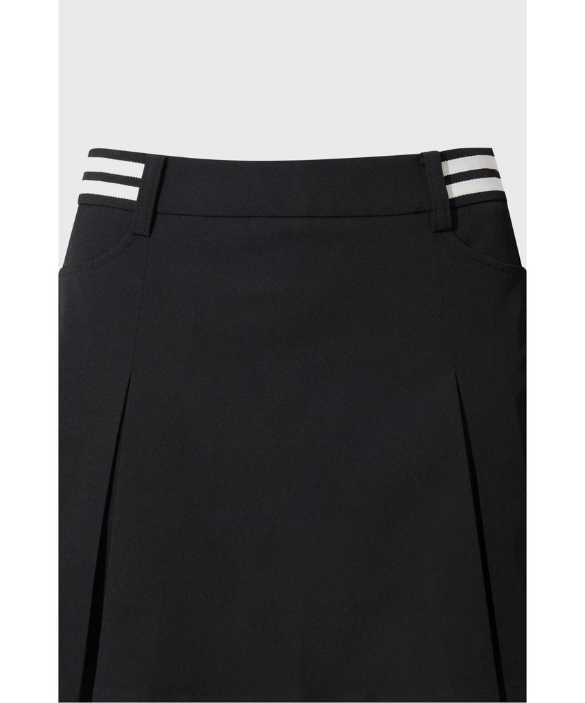 WAAC [Exclusive] Unbalanced Line Pleats Skort Wwkcm26901Bkx