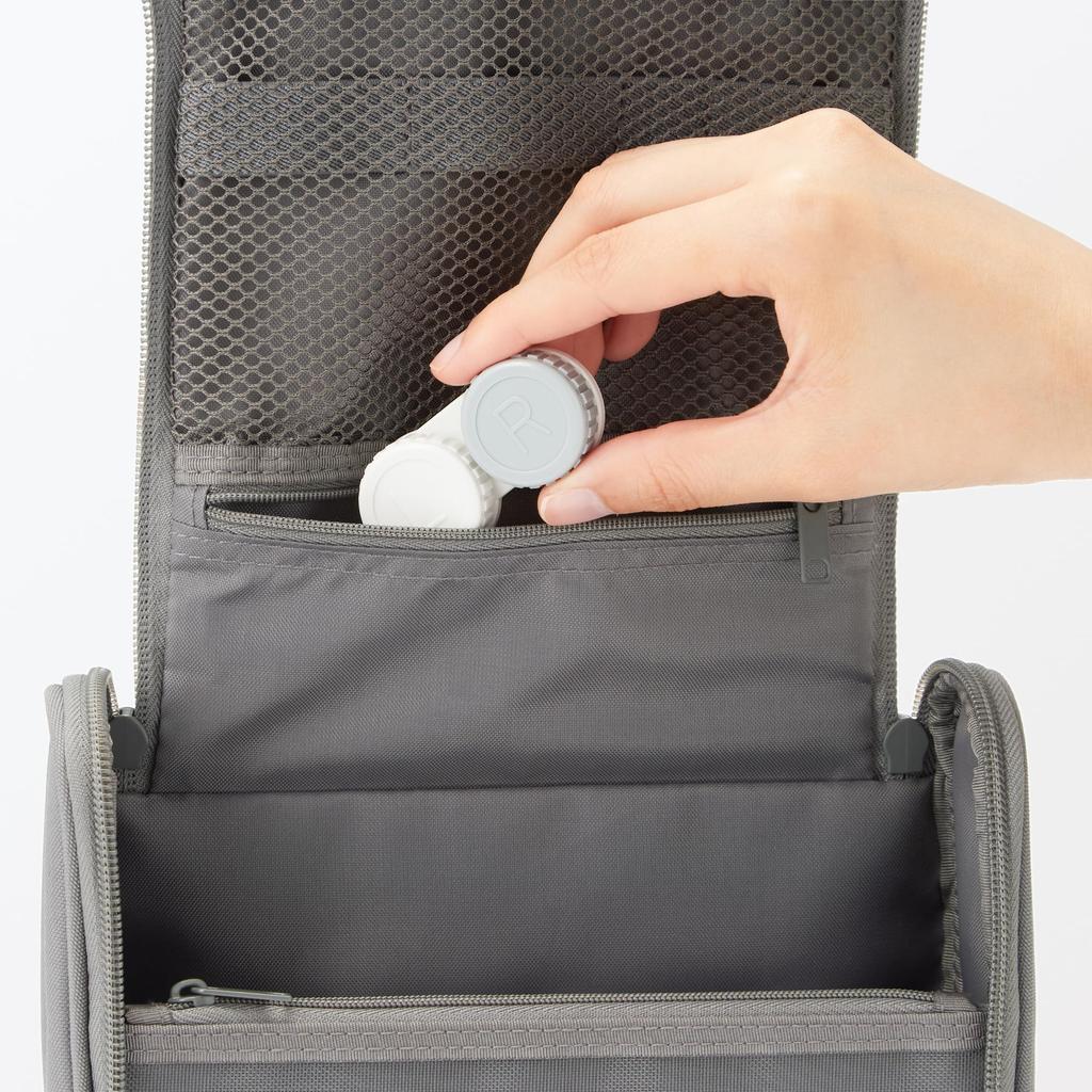 MUJI Polyester Hengende Toalettmappe Medium 16 x 19 x 6 Produkt 84769696 Etui, Grå, Ca.. cm, Kode