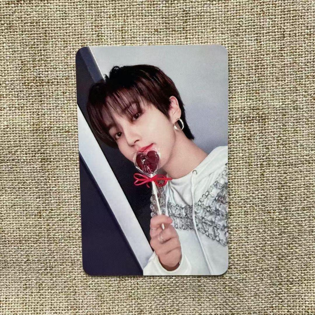 

[USED] 00s Looney Tunes Tweety and Flowers Copyrighted Anime T-Shirt