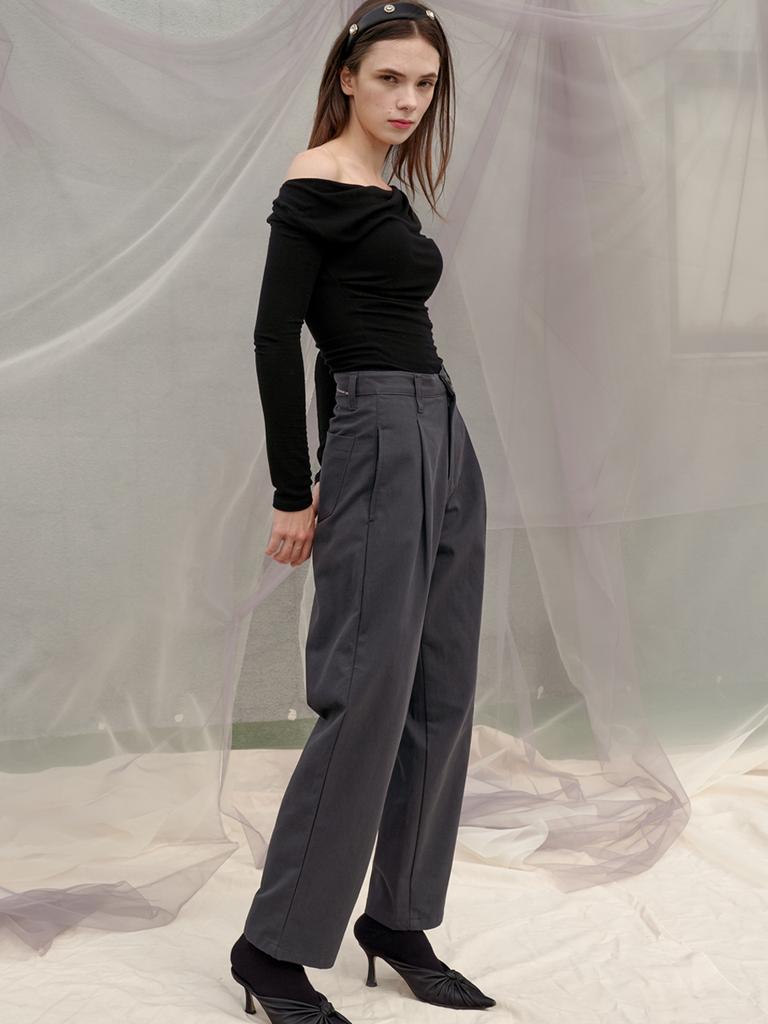 SORRY, TOO MUCH LOVE Baggy Pin Tuck Cotton Pants_Charcoal