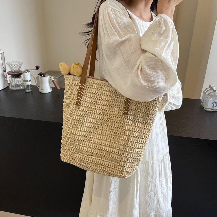 Fashion Woven Tote Bag for Women, Large Capacity Casual Shoulder Handbag, Summer Beach and Vacation Bag with Zipper CLE