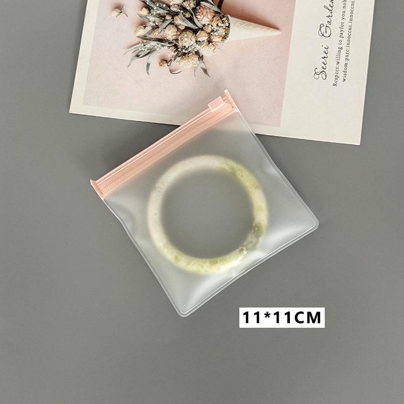 High-End Pink Zipper Jewelry Bag: Dustproof, Thickened Texture, Portable Storage for Earrings and Bracelets.