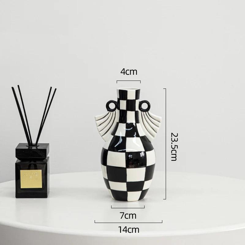 Black and White Checkered Pattern Geometric Ceramic Vase Table Decoration Flower Arrangement Flowers Vases Room Aesthetic Decor