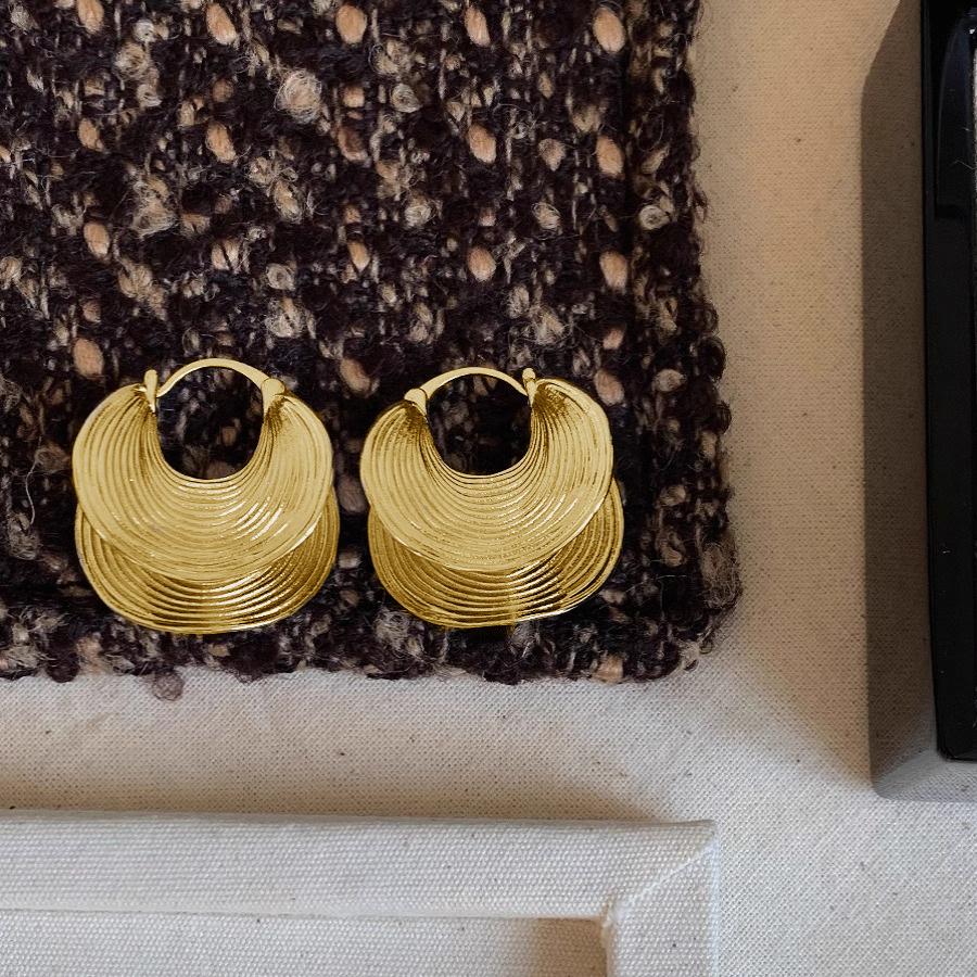 

Simple Arc Earrings Female Tide Personality Cow Horn Ear Buckle Texture Earrings Niche Retro Senior Sense Elegant Accessories Classic Casual Jewelry