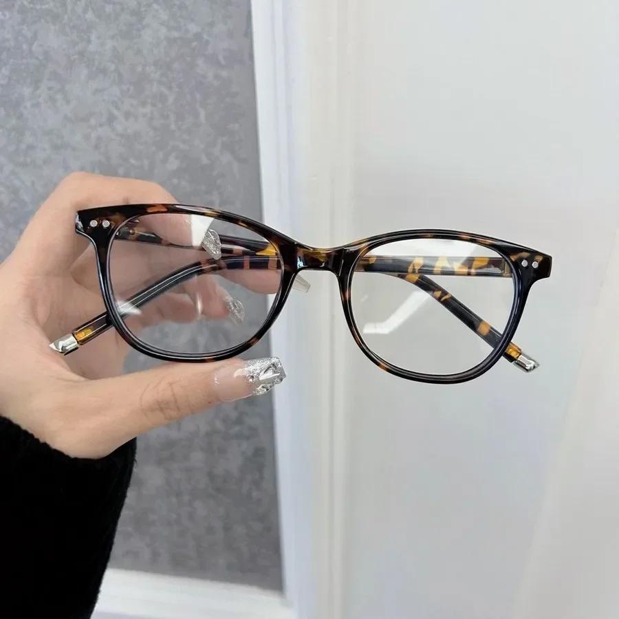 Square Anti Blue Light Glasses Fashion Retro Classic Women Men Computer Gaming Eye Protection Plain Spectacles