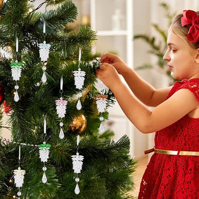 Vánoční ozdoby z umělého křišťálu ve tvaru šišky k zavěšení, čirá akrylová dekorace šišky s kapkou pro výzdobu vánočního stromku a večírku