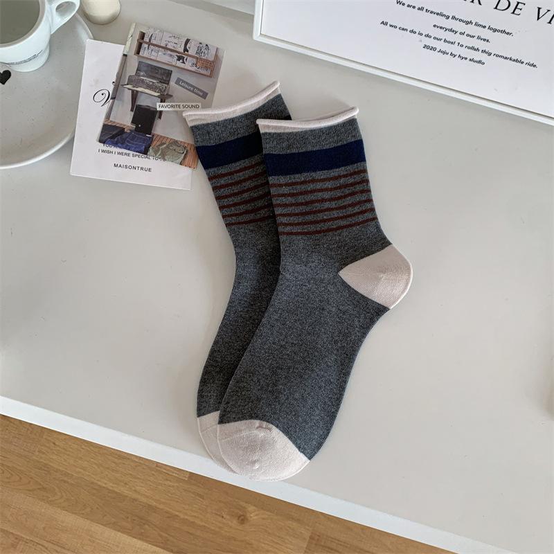 Women's New Autumn Color Striped Curled Boneless Tube Stack Socks