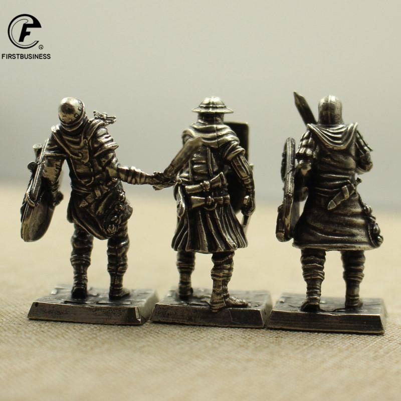 Metal Copper European Medieval Legionnaire Shield Soldiers Model Figurines Miniatures Desktop Game Decorations Toy Ornament Gift