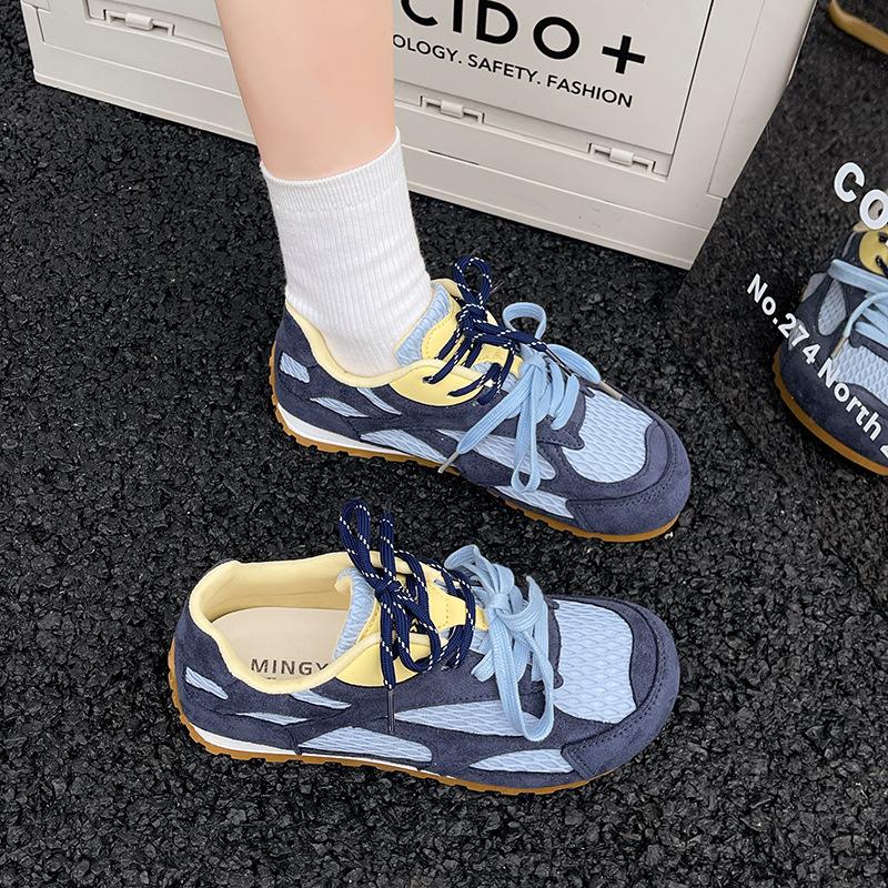 Net shoes flat-bottomed sports moral training shoes women's summer thin mesh breathable 2025 new popular casual Forrest Gump shoes