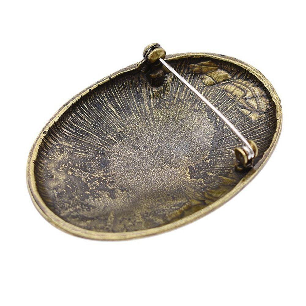 Viking Wolf Carved Women Ethnic Brooch Korean Style Brooch Clothing Accessory Fashion Jewelry