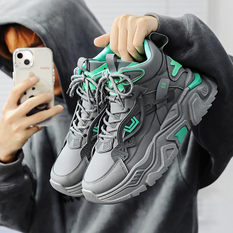 New Men's Fashion Casual High Top Sports Shoes Students Thick Sole Comfortable Sneakers Boys Male Classic Breathable Basketball Shoes