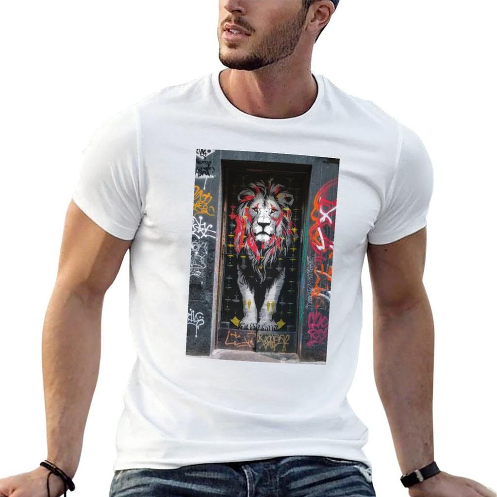 Unisexs Luxury High Quality Cotton Lion Stencil Graffiti Graphic Tee