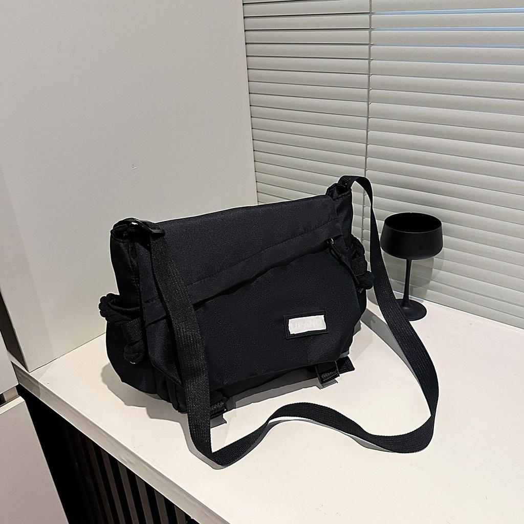 2025 Trendy Unisex Workwear Shoulder & Crossbody Bag - Fashionable Messenger Style for Campus & Going Out