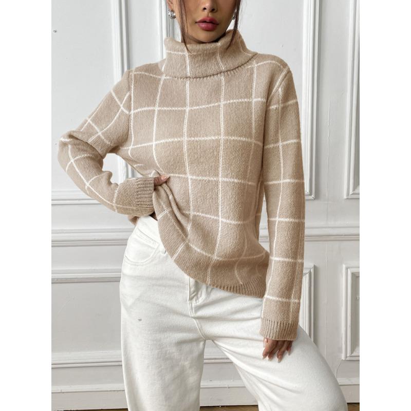 Women's Pullover Check Turtleneck with A Contrasting Base