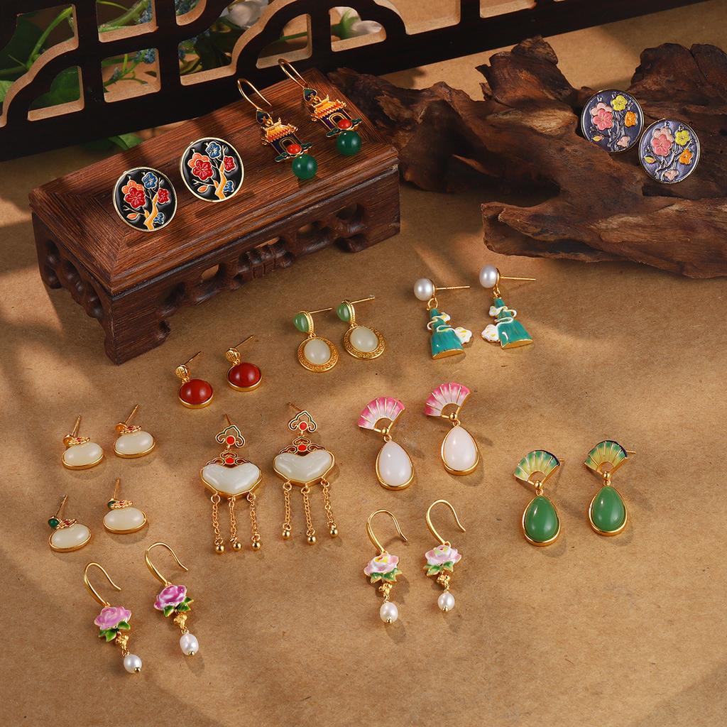 Antique new Chinese style flower fringed pearl earrings Hanfu accessories earrings imitation Hetian jade green agate temperament ear hook