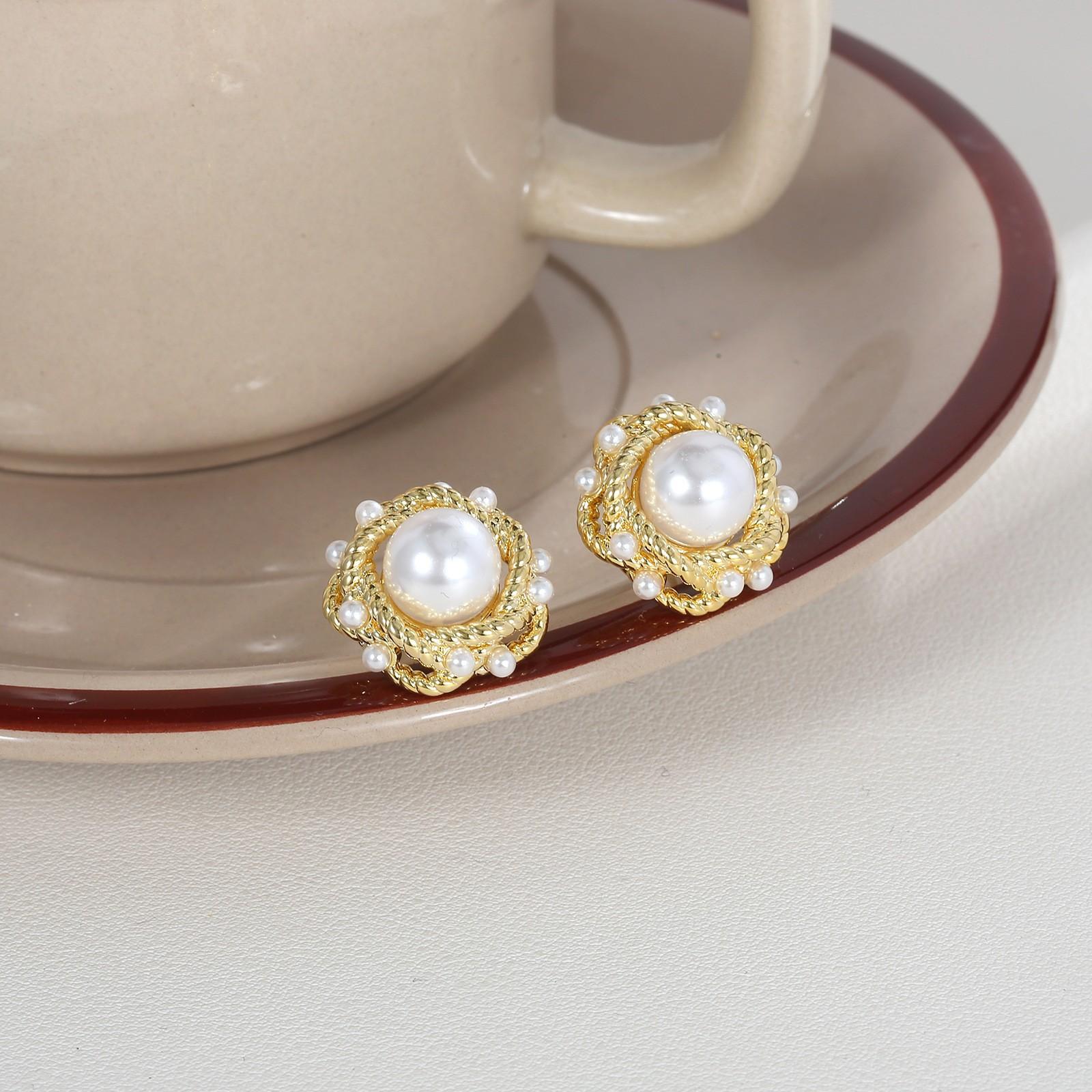 

Корейские серьги-пусеты с жемчугом для женщин, девушек, новые элегантные, с металлической оправой, в форме сердца, корейские ювелирные украшения, аксессуары, подарки синий