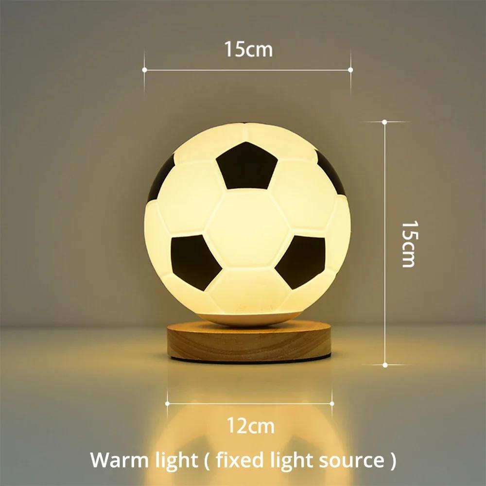 Futbols, masīvkoka stikls, maza galda lampa