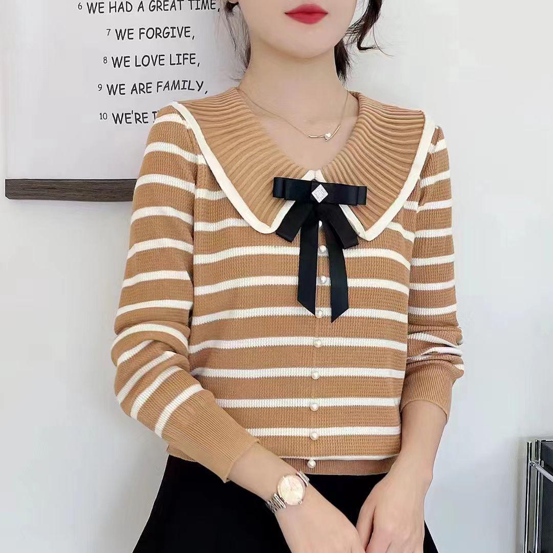 

Женский модный полосатый свитер с длинными рукавами и воротником - мода осень/зима 2024 года