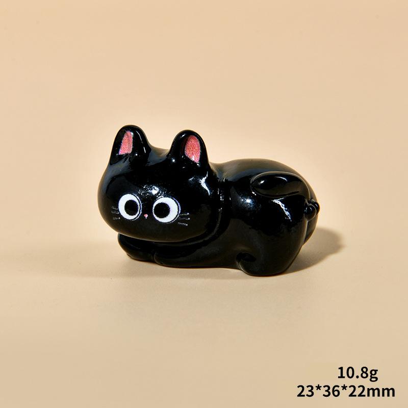 Black Cat Car Dashboard Decor - Mini Lucky Kitten Figurine Car Accessory, Cute Interior Ornament for Home Desk Shelf